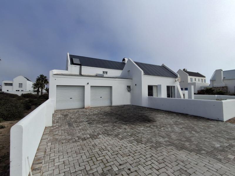 4 Bedroom Property for Sale in Lampiesbaai Western Cape
